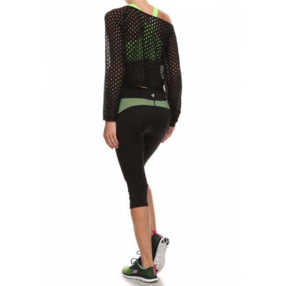 Off the shoulder cropped sweater - Picture 2 of 4